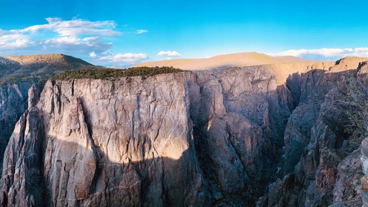 Sunrise at Black Canyon of the Gunnison National Park – Epic Hiking Views